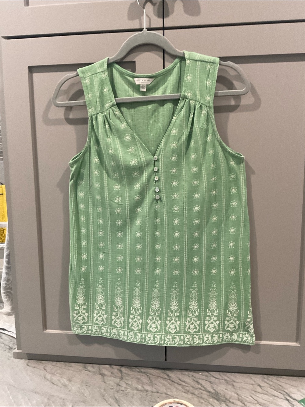 Lucky Brand Green Patterned V-Neck Tank Top